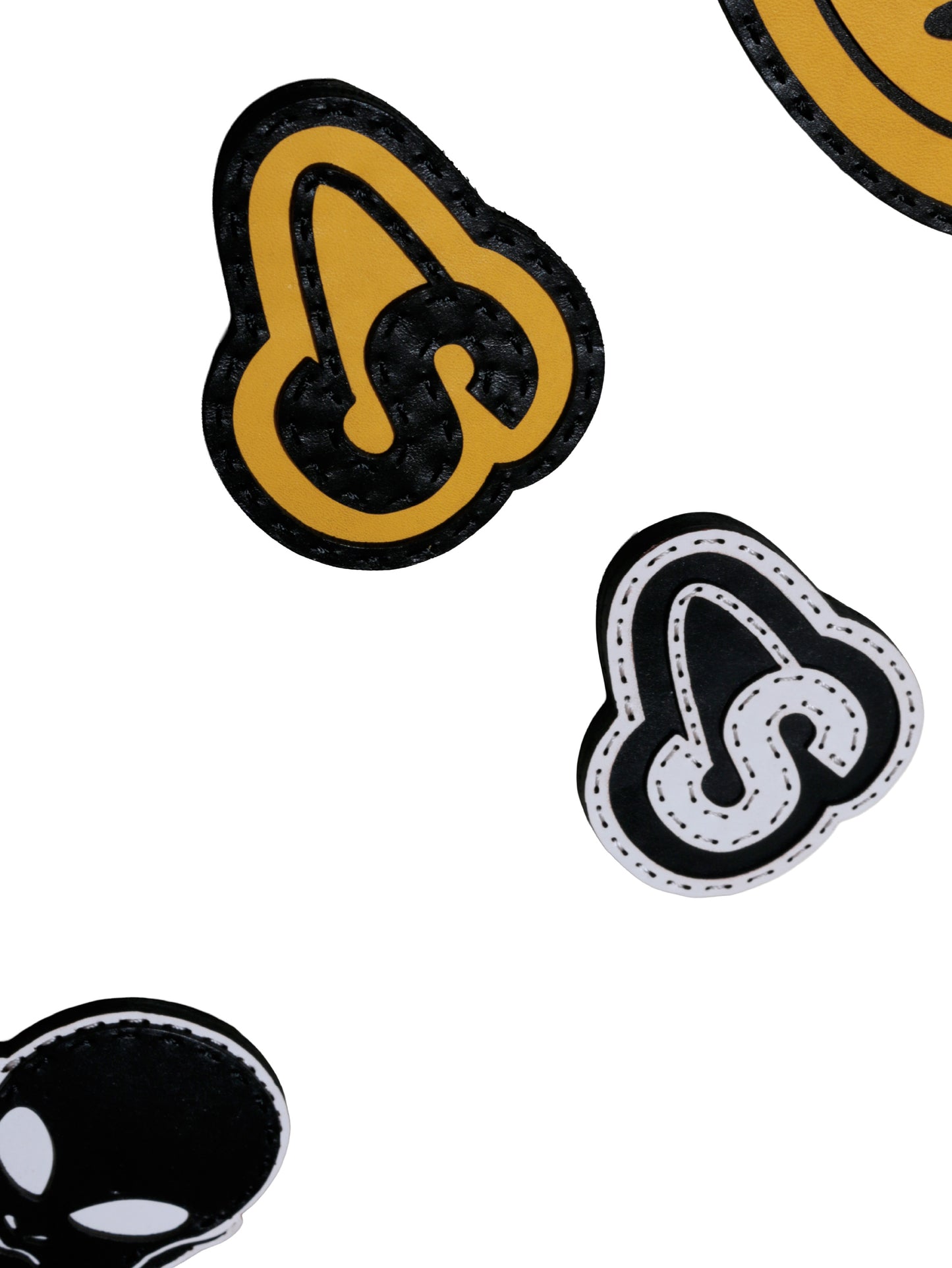A-COW DECO BADGE